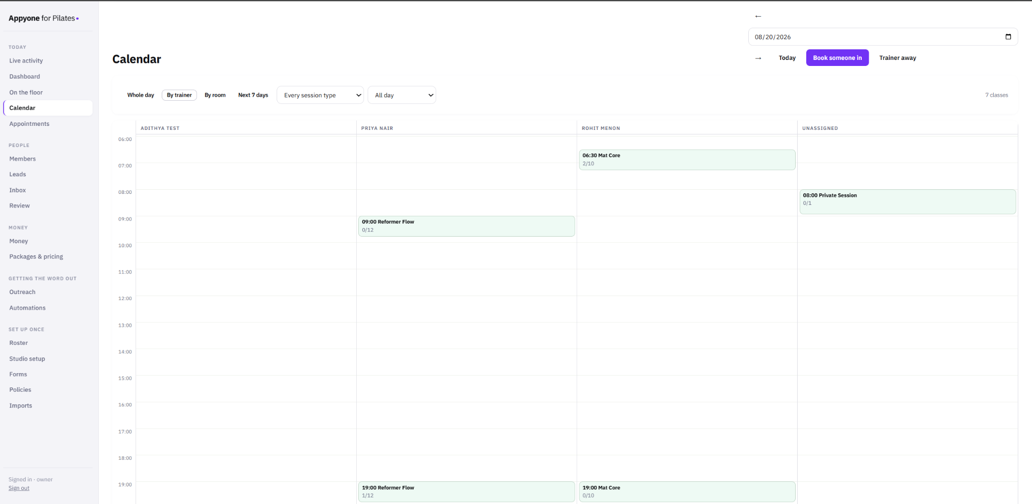Appyone Pilates calendar showing trainer columns with Reformer Flow and Mat Core sessions